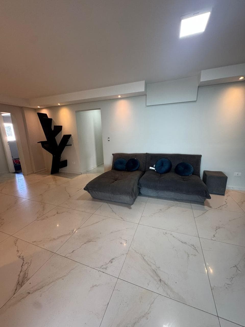 Foto 14 de 18: Apartamento em leilão em Mongaguá - SP — Cobertura de frente para o mar com área total de 236,319m2 - Condomínio Residencial Ilha Bela - Mongaguá/SP