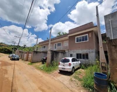 Casa em leilão em Atibaia - SP — Imóvel em Condomínio Multifamiliar com 06 Casas - Atibaia/SP (3 Inacabadas) + Churrasqueira