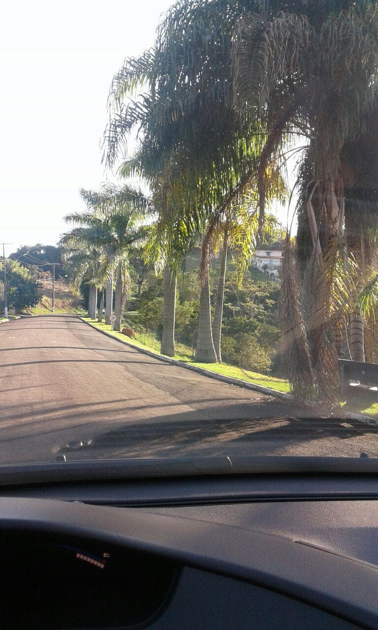Foto 16 de 18: Terreno em leilão em Lindóia - SP, bairro Rio do Peixe — Lote de Terreno com 767,00m2 em Cond. Mirante do Lago em Lindóia-SP