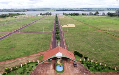 Terreno em leilão em Planura - MG — Terreno urbano em Planura/MG, no Res. Palmeiras Imperiais, Quadra 09 - Lote 12, formato poligonal com a área de 390,00m².