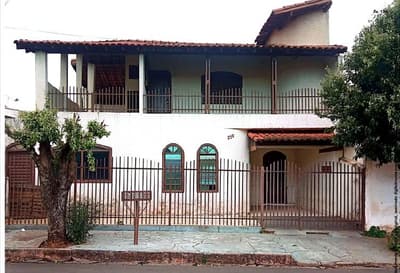 Casa em leilão em Neves Paulista - SP — 50% de uma casa em Neves Paulista/SP, com 136,5 m² AT