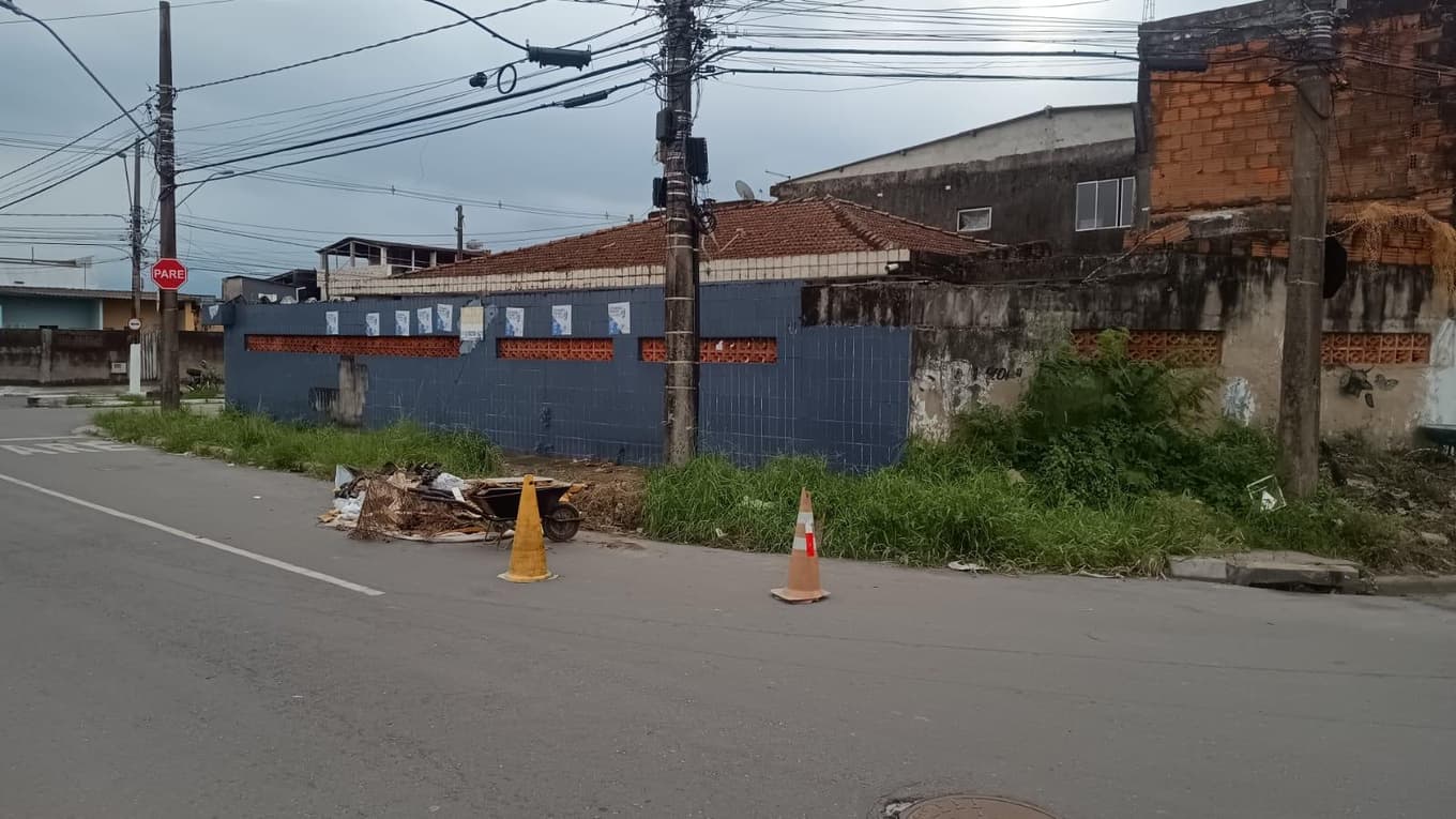 Foto 2 de 5: Casa em leilão em São Vicente - SP — Casa 103m², Cidade Náutica, em São Vicente/SP - Ocupada