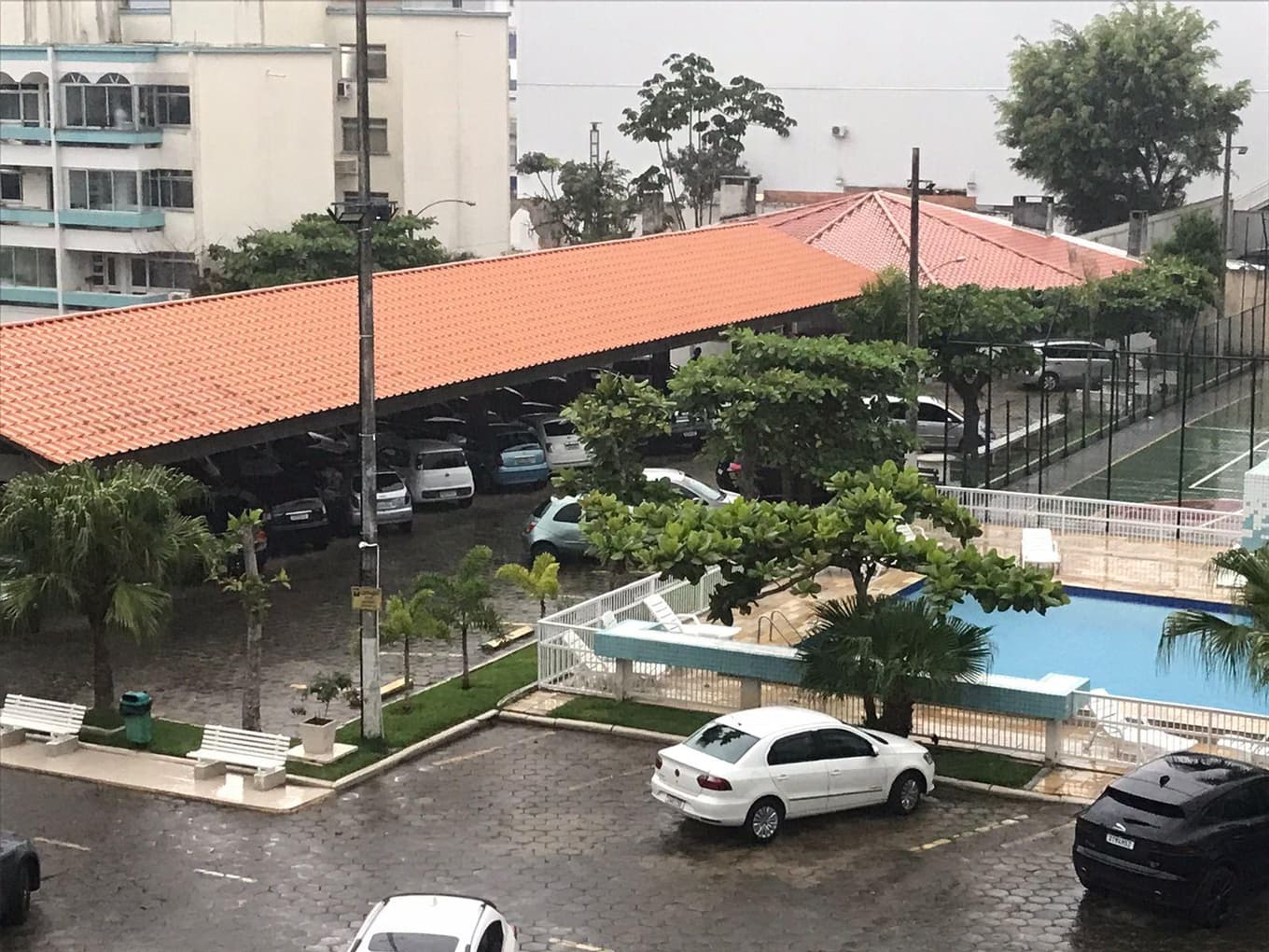 Foto 10 de 14: Apartamento em leilão em Balneário Camboriú - SC — Apartsmento 47m² c/ vaga de garagem, Cond. Portal de Camboriú, R. Antônio Bittencourt, 225, Balneário Camboriú/SC. Insolvência Zdzislaw K. Jankowski