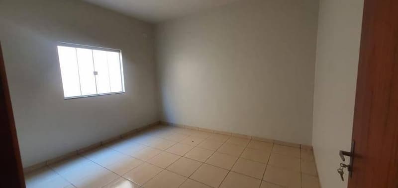 Foto 3 de 10: Casa em leilão em Santa Helena De Goiás - GO — Casa, Ocupado, Santa Helena De Goiás / GO (56% abaixo da avaliação)