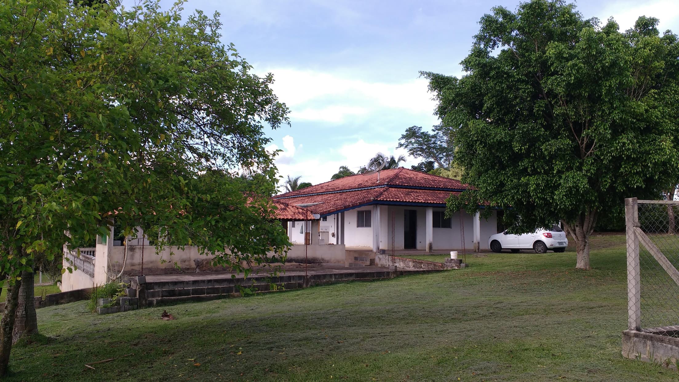 Foto 4 de 11: Casa em leilão em Araçoiaba Da Serra - SP — Chácara c/ 20.000m², Desocupada, com Sistema de Piscicultura e Ranicultura no Bairro Do Jundiacanga, Araçoiaba da Serra/SP