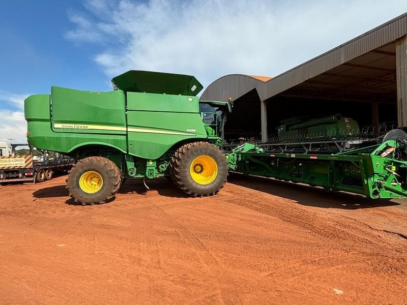 Foto 5 de 5: Imóvel em leilão em Sapezal - MT — COLHEITADEIRA DE GRAOS JOHN DEERE S680, ANO: 2015, SÉRIE: NÃO IDENTIFICADO (Ref: LIM202500005)