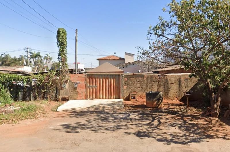 Foto 1 de 2: Casa em leilão em Trindade - GO — Casa 360m², Residencial Araguaia, Trindade/GO - Ocupada