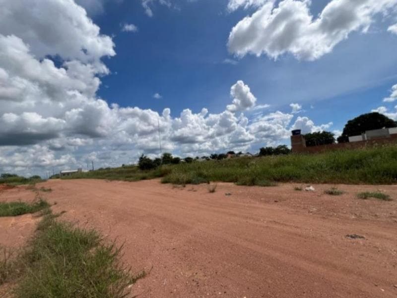 Foto 2 de 3: Terreno em leilão em Cerejeiras - RO, bairro José de Anchieta — Lote, 450.0 m2, Cerejeiras / RO