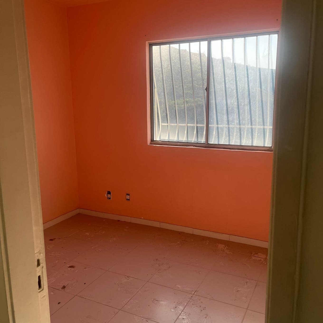 Foto 3 de 21: Apartamento em leilão em Niterói - RJ, bairro Fonsca — APARTAMENTO 306, DO BLOCO 01, NA RUA DESEMBARGADOR MÁRIO FERNANDES PINHEIRO, Nº 127, FONSECA, NITERÓI/RJ