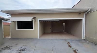 Foto 3 de 13: Casa em leilão em Cajuru - SP, bairro Centro — IMÓVEL URBANO COM ÁREA TOTAL DE 186,00 m2- Em CAJURU/SP