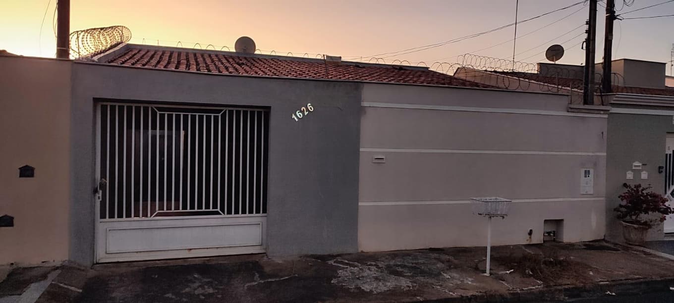 Foto 1 de 5: Casa em leilão em Araçatuba - SP — Casa 149m², em Araçatuba/SP - Ocupado