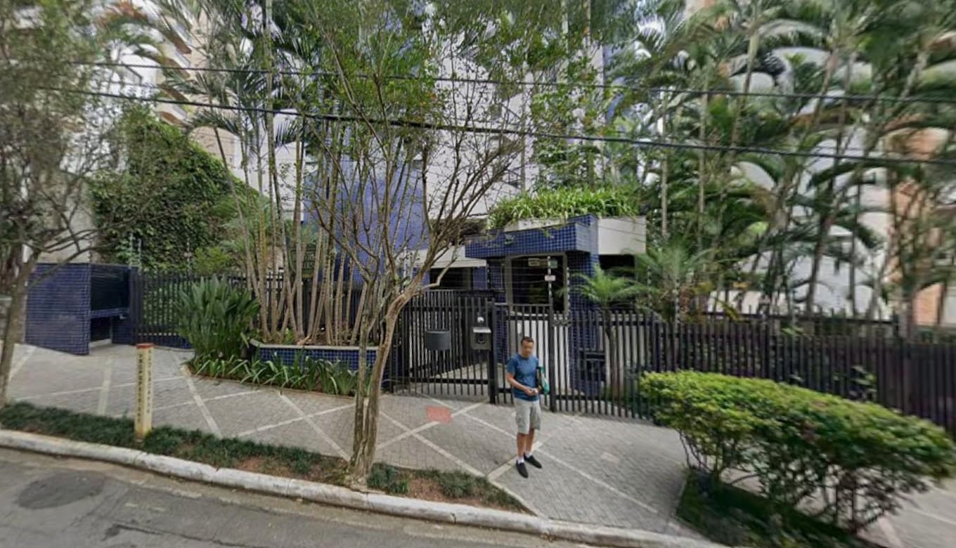 Foto 10 de 11: Apartamento em leilão em São Paulo - SP, bairro Vila Suzana — Apto 141m², 03 Vagas | Vila Suzana (Morumbi), São Paulo/SP - Oportunidade para Investimento ou Moradia! 42% de deságio sobre o valor de avaliação.