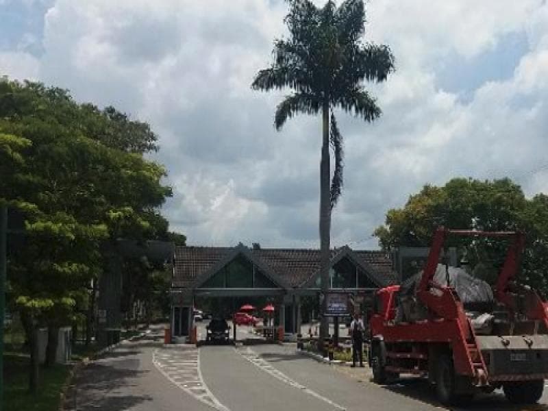 Casa em leilão em Cotia - SP — Casa, Ocupado, Cotia / SP