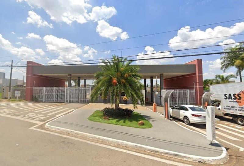 Foto 1 de 2: Casa em leilão em Limeira - SP — Sobrado - Parque Residencial Roland - A.T. 250,00m² - A.C. 162,50m²