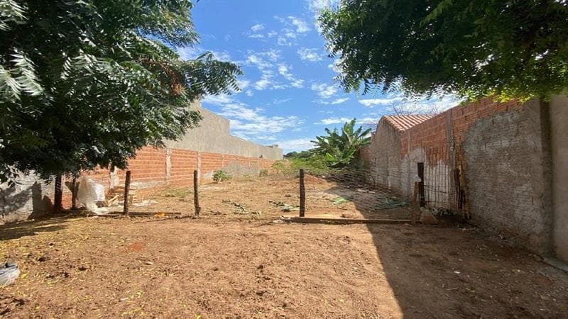 Foto 2 de 3: Terreno em leilão em Miranda - MS, bairro Baiazinha — TERRENO URBANO | A.T. 500 M² | SEM BENFEITORIAS - BAIRRO BAIAZINHA | MIRANDA/MS