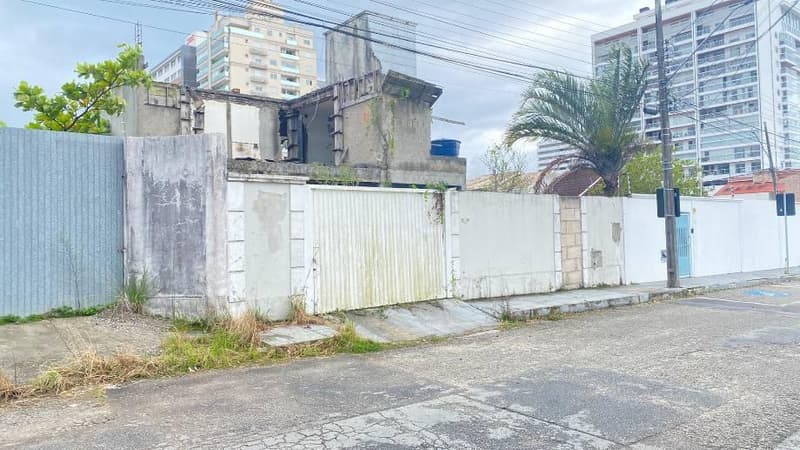 Foto 1 de 3: Terreno em leilão em Palhoça - SC, bairro Passa Vinte — Lote, Palhoça / SC