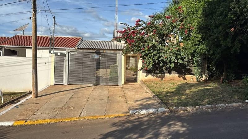 Foto 12 de 13: Casa em leilão em Camapuã - MS, bairro Centro — Casa, Ocupado, Camapuã / MS (38% abaixo da avaliação)