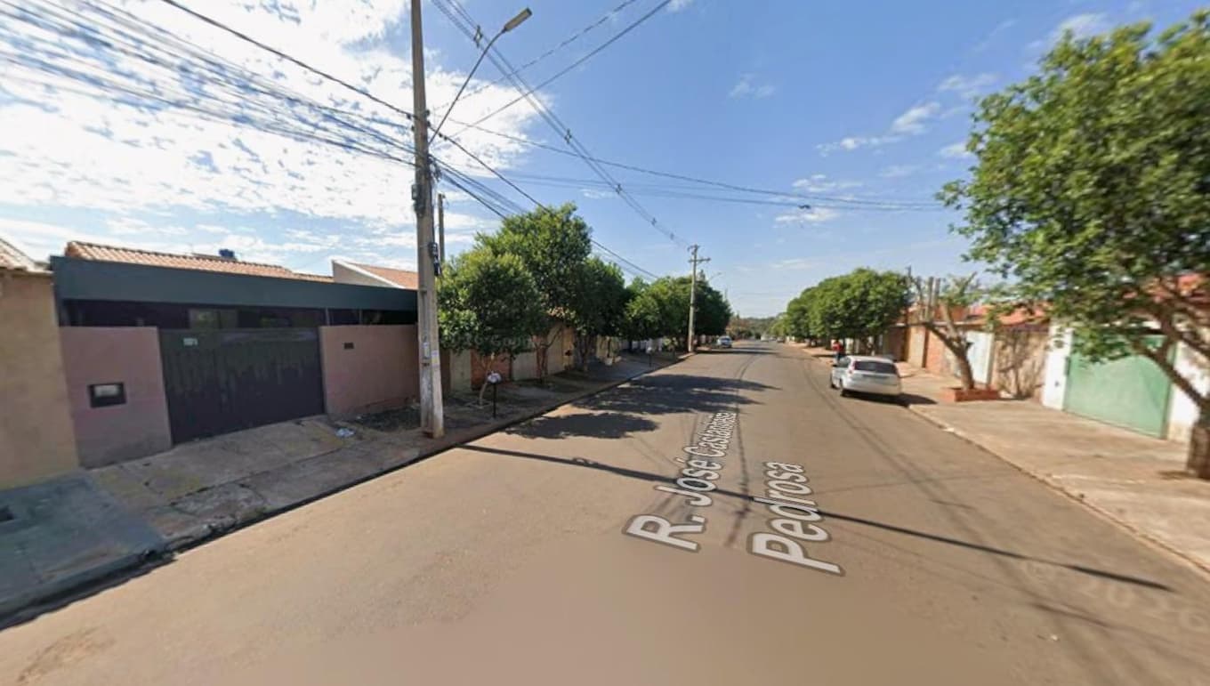 Foto 3 de 4: Casa em leilão em Andradina - SP — Casa 146m² | Terreno 160m² | Quinta das Castanheiras, Andradina/SP | Oportunidade p/ Investidor com 50% de Desconto na 2ª Praça!