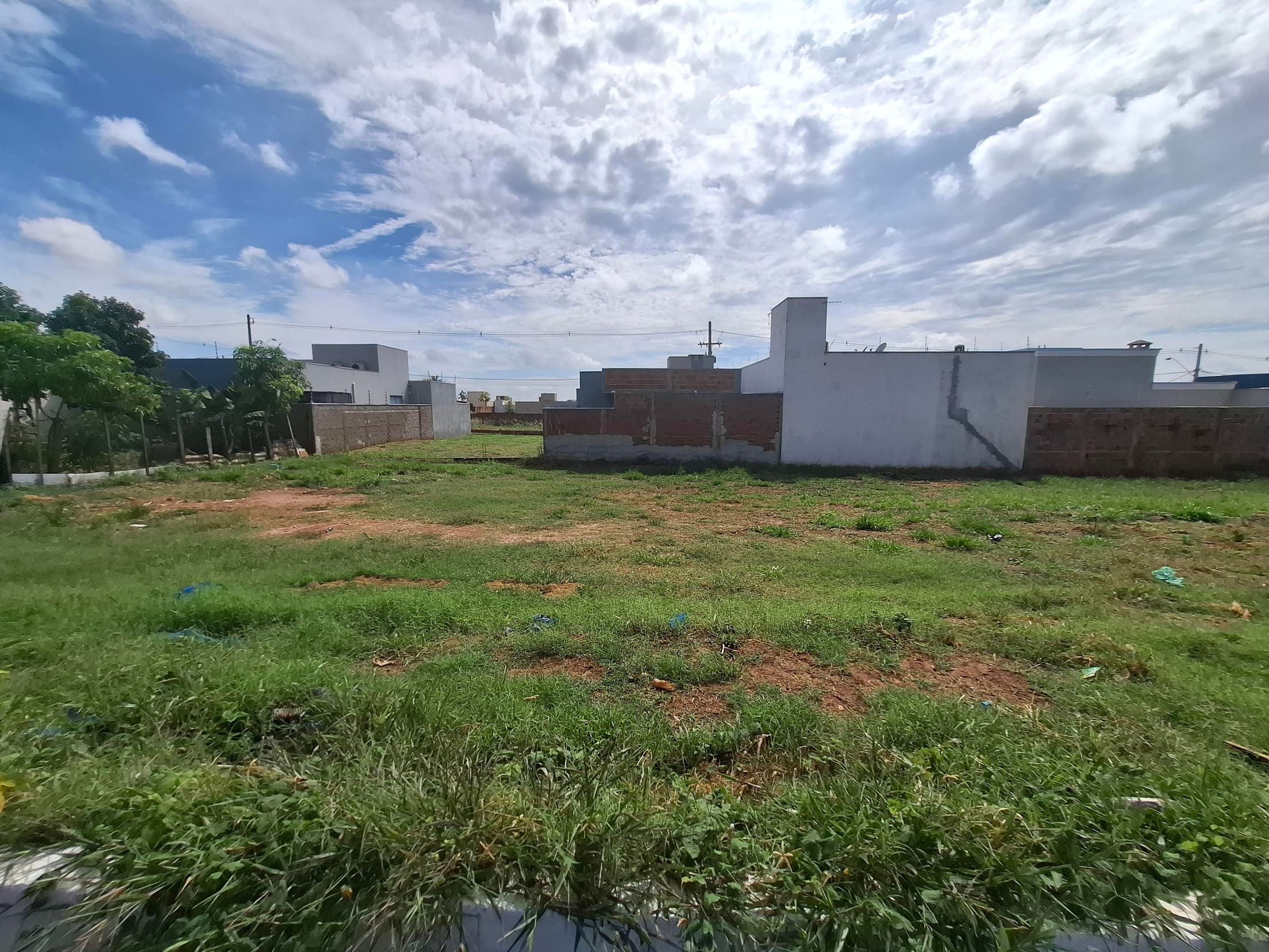 Foto 1 de 6: Terreno em leilão em Mirassol - SP — TERRENO DE 200m² NA RUA LINO LEVA, MIRASSOL-SP | MATRICULA Nº 24.688