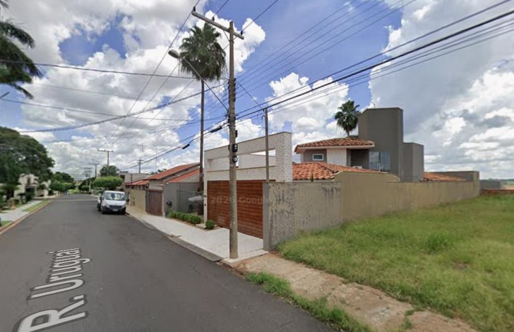 Foto 2 de 2: Casa em leilão em Votuporanga - SP — Casa 588m², Parque Residencial San Remo, em Votuporanga/SP