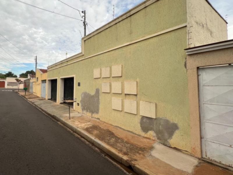 Foto 1 de 3: Casa em leilão em Araçatuba - SP, bairro Jardim Guanabara — Casa, 175.0 m2, Araçatuba / SP