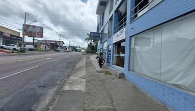 Foto 4 de 8: Comercial em leilão em Criciúma - SC, bairro Operária Nova — Loja, Desocupado, 45.0 m2, CRICIÚMA / SC