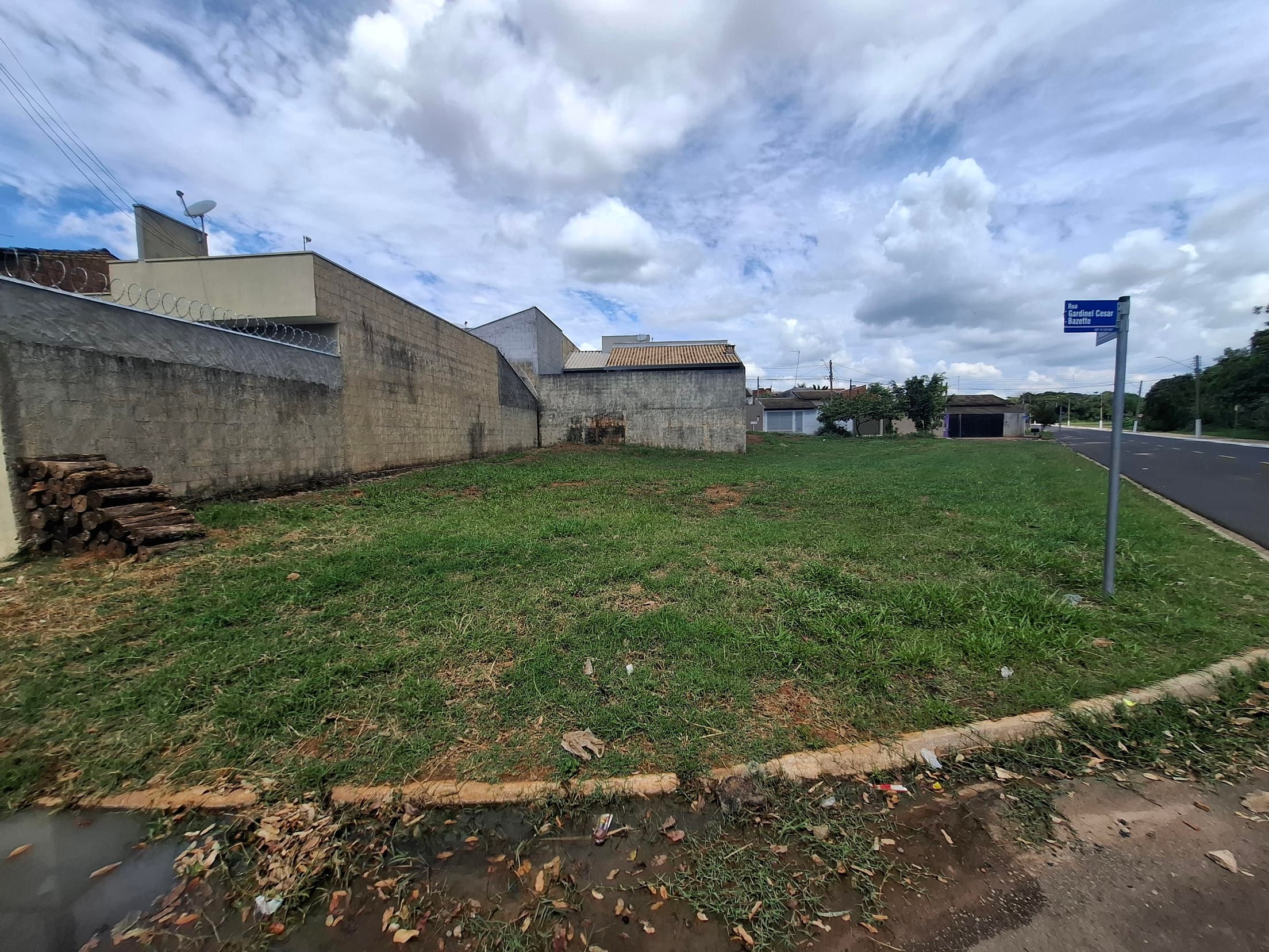 Foto 7 de 9: Terreno em leilão em Mirassol - SP — TERRENO NA QUADRA S COM ÁREA DE 324m², LOCALIZADO NA RUA JOÃO DE PAULA MACIEL, MIRASSOL/SP | MATRICULA 26.268