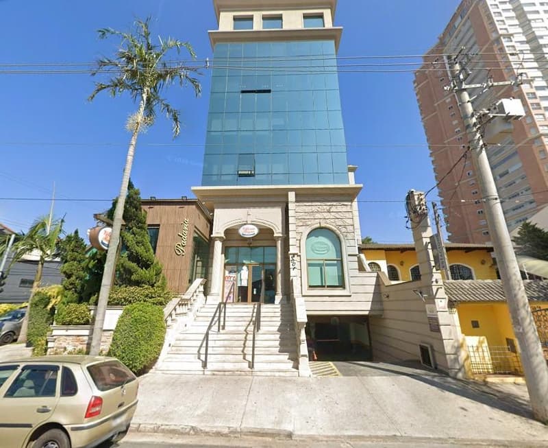 Comercial em leilão em Santo André - SP, bairro Jardim — Sala Comercial - Centro Empresarial Orazio Marchese - Bairro Jardim - A.U. 34,7700m² - A.T. 63,0374m² com WC e 1 vaga.