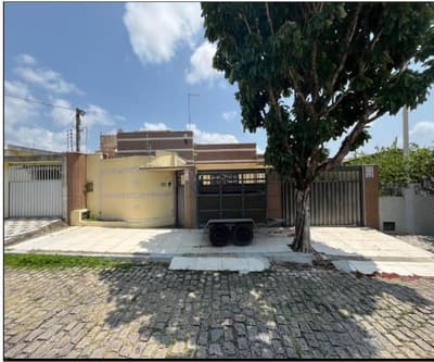Foto 9 de 20: Casa em leilão em Natal - RN, bairro Candelária — 240.0 m2, NATAL / RN