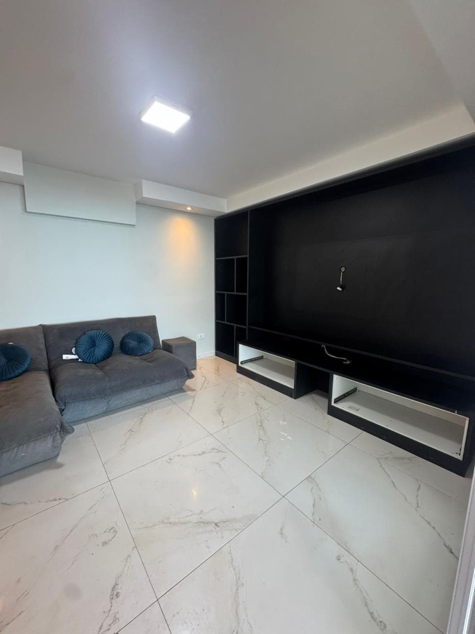 Foto 6 de 18: Apartamento em leilão em Mongaguá - SP — Cobertura de frente para o mar com área total de 236,319m2 - Condomínio Residencial Ilha Bela - Mongaguá/SP