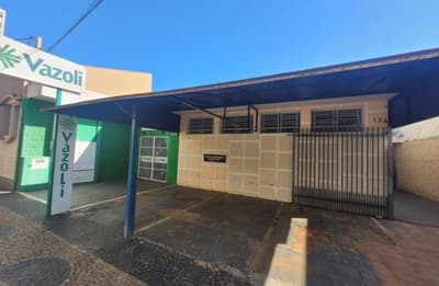 Foto 1 de 37: Comercial em leilão em Catanduva - SP — Imóvel Comercial, A.T. 572m², A.C. 341m², 9 salas, 2 recepções, 5 halls, garagem, Centro