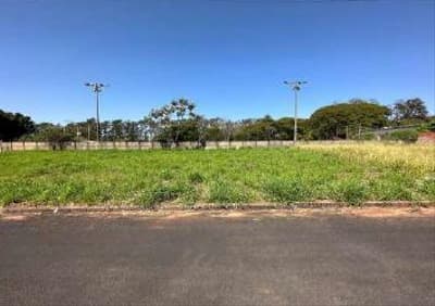 Terreno em leilão em Umuarama - PR — Terreno com área total de 201,72 m², em Umuarama/PR