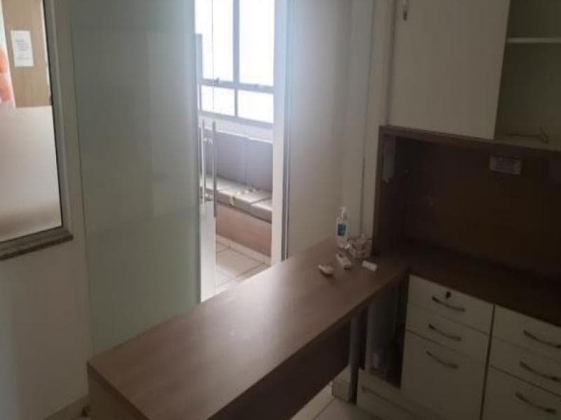 Foto 5 de 5: Comercial em leilão em Taubaté - SP, bairro Centro — Sala, Taubaté / SP