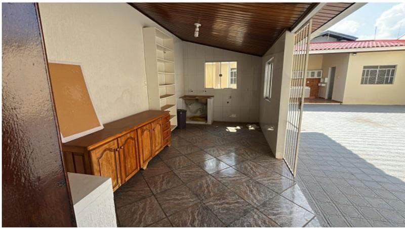 Foto 8 de 10: Casa em leilão em Cacoal - RO — CASA RESIDENCIAL | A.T. 326,41 M² E A.C. 326,41M² - INDUSTRIAL | EM CACOAL/RO - LEILÃO EMPRESARIAL SISTÊMICO SICREDI
