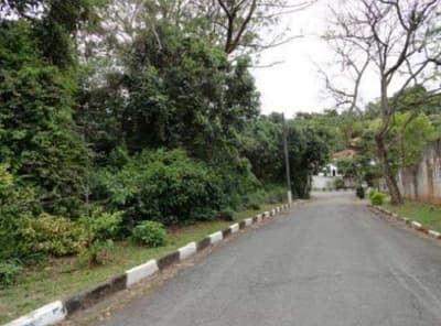 Terreno em leilão em Cotia - SP — Terreno, A.T. 1.420m², Jd. Algarve