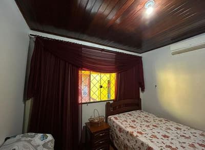 Foto 18 de 29: Casa em leilão em Ji-paraná - RO — Casa com 2 quartos (1 suíte) com área de 232,50m² - Nova Brasília, Ji-Paraná/RO