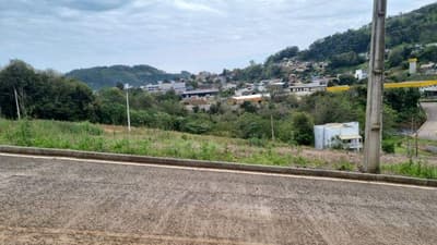 Foto 3 de 5: Terreno em leilão em Saudades - SC, bairro Saudades — LOTE URBANO Nº 07, DA QUADRA Nº 122, LOCALIZADO EM SAUDADES/SC ÁREA DE 360M²