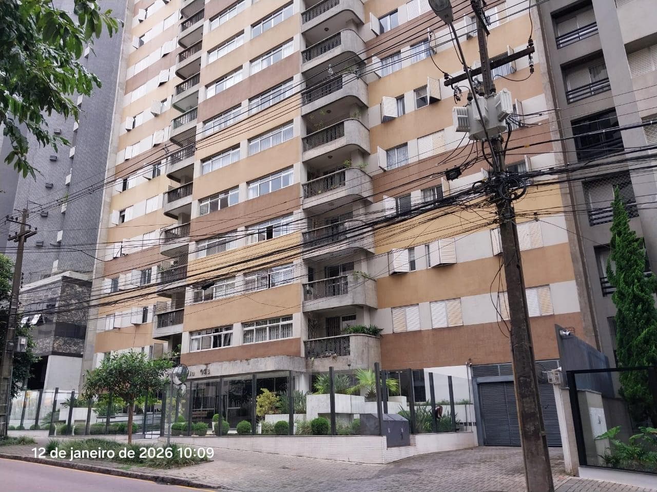 Foto 7 de 30: Apartamento em leilão em Curitiba - PR, bairro Água Verde — Apartamento (área de 159m²) com Vagas de Garagem Edifício Filadélfia - Água Verde Curitiba/PR
