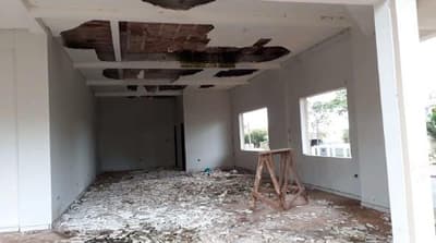 Foto 2 de 10: Comercial em leilão em Campo Mourão - PR — Prédio Inacabado com área de 2.220m², área total de 983,80m² - Campo Mourão/PR