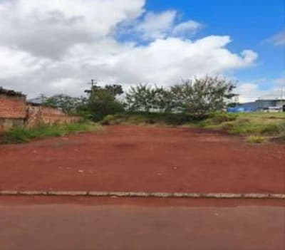 Terreno em leilão em Ubiratã - PR, bairro Jardim Primavera — IMÓVEL URBANO COM ÁREA TOTAL DE 256,15M2 - LOTE 29- QUADRA 01 EM UBIRATÃ-PR