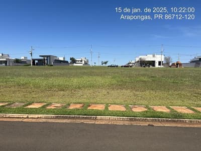 Foto 3 de 7: Terreno em leilão em Arapongas - PR — Direitos sobre o lote urbano com área de 326,50m², sem benfeitorias. Localizado em Arapongas/PR.