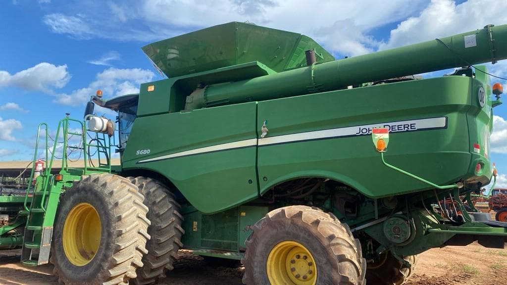 Imóvel em leilão em Querência - MT — COLHEITADEIRA DE GRAOS JOHN DEERE S680, ANO 2015, SÉRIE: 1CQS680ACF0110192 (Ref.: LIM202400614)