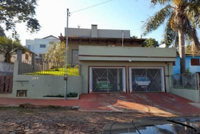 Foto 1 de 4: Casa em leilão em Ijuí - RS, bairro Storch — Casa 248m² | Bairro Storch, Ijuí/RS | Terreno 362m² | Excelente Custo-Benefício, Oportunidade para Investidor com 50% de Desconto na 2ª Praça!
