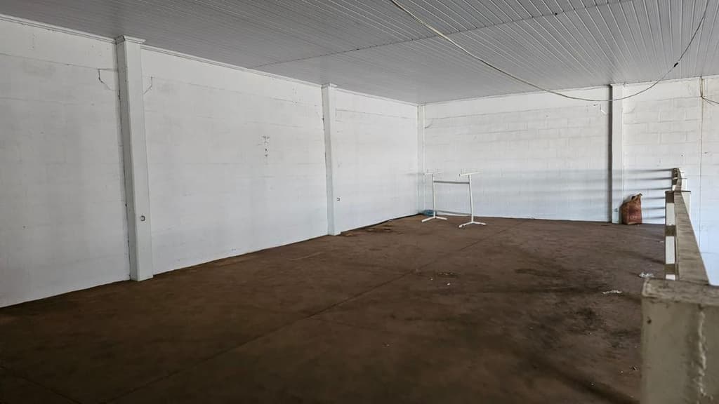 Foto 11 de 14: Comercial em leilão em Aparecida De Goiânia - GO — Galpão 391m², Desocupado, Vila Brasília, Aparecida de Goiânia/GO
