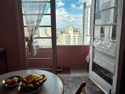 Foto 35 de 41: Apartamento em leilão em Curitiba - PR, bairro Centro — Apartamento n° 02, do 14° andar, Edifício Dr. João Cândido, Rua André de Barros esquina com a Rua Dr. Muricy, Centro de Curitiba/PR