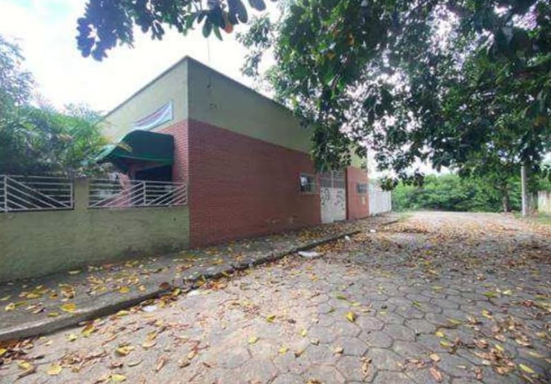 Foto 4 de 7: Comercial em leilão em Nanuque - MG, bairro Centro — Complexo Comercial 3.564m² no Centro de Nanuque/MG | Galpão + Área de Expansão | Av. Mucuri: Desocupado e Parcelado em 60x!