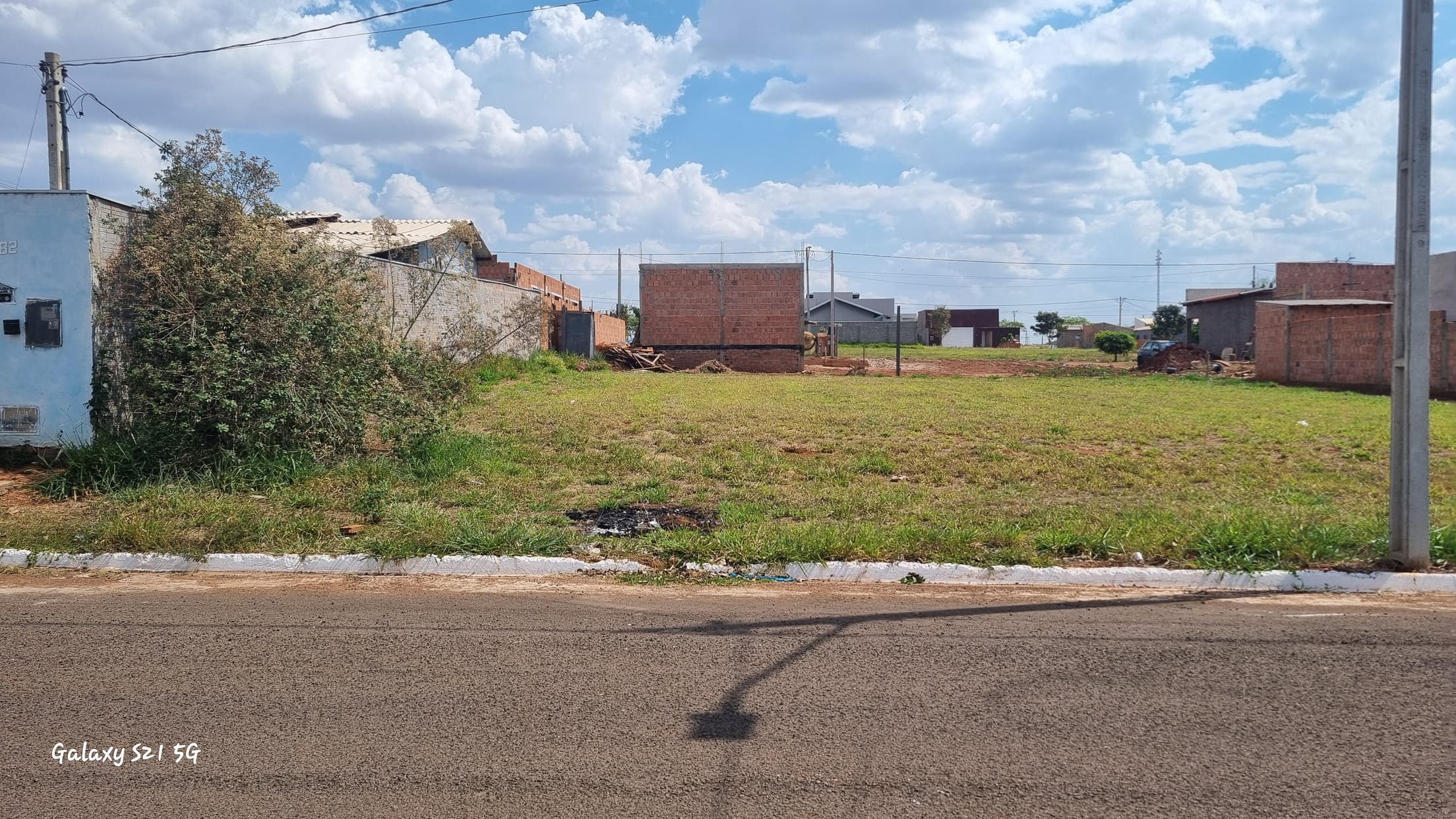 Foto 2 de 3: Terreno em leilão em São Gabriel Do Oeste - MS — TERRENO URBANO, AT. 300M², RES. CIDADE JARDIM I EM SÃO GABRIEL DO OESTE/MS