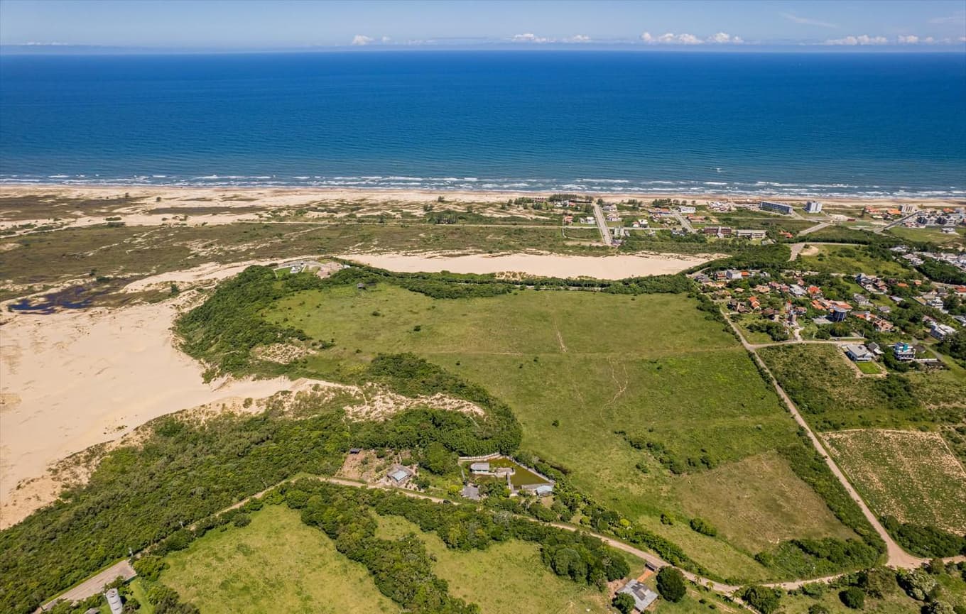 Foto 1 de 22: Terreno em leilão em Araranguá - SC — Lote de Terreno com 600m² - Morro dos Conventos - Araranguá - SC