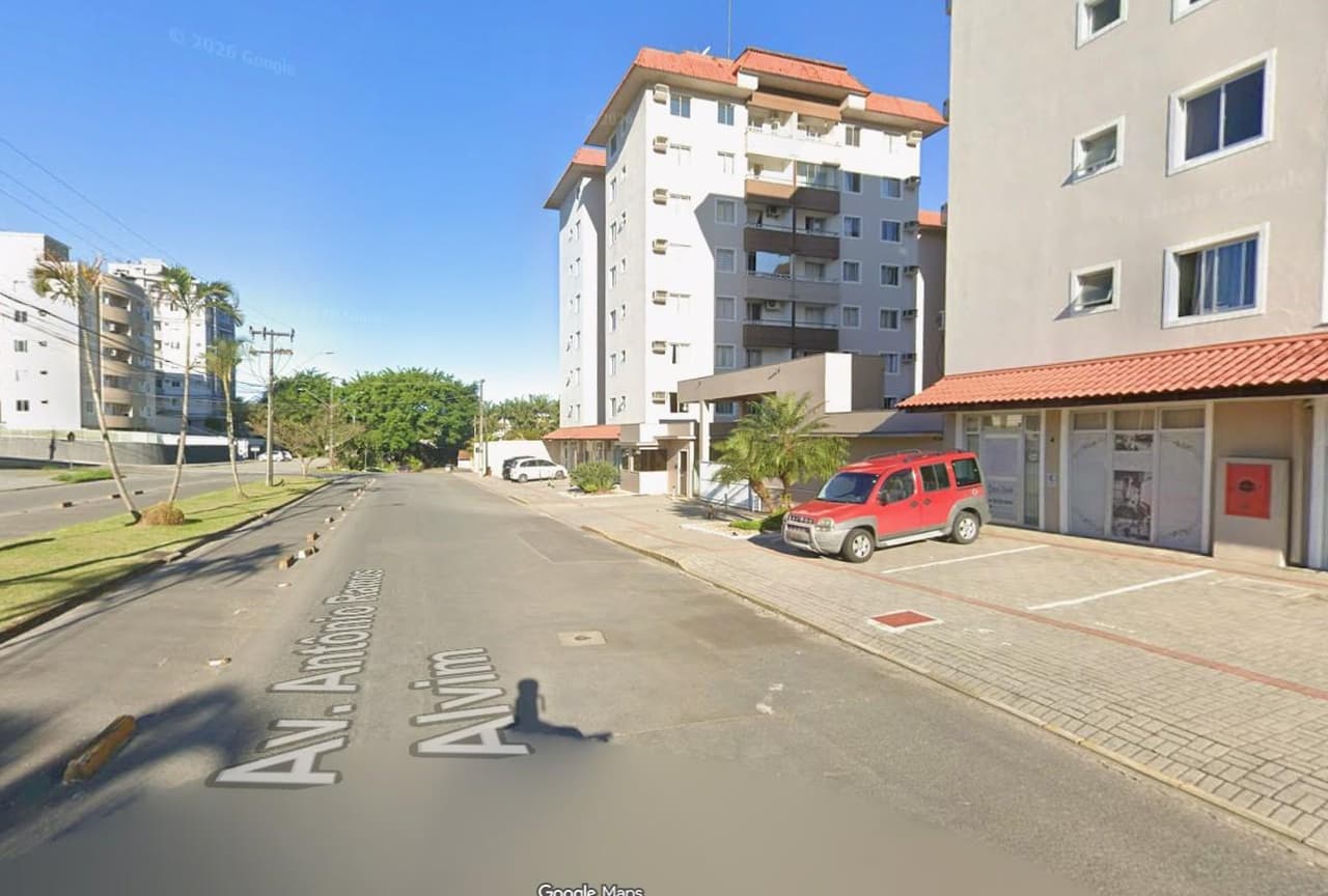 Foto 3 de 4: Apartamento em leilão em Joinville - SC, bairro Floresta — Apartamento Cond. Residencial Floresta, A.P. 67,93m², A.T. 88m², Floresta, Joinville/SC