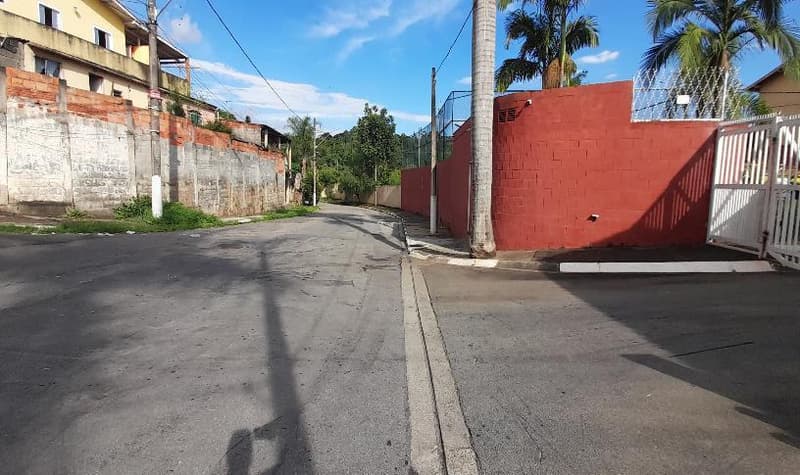 Foto 3 de 14: Casa em leilão em Cotia - SP, bairro Jardim Petrópolis — 59.2 m2, COTIA / SP